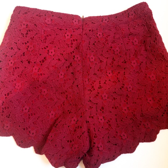 NWT Francescas boutique Alya lace scallloped hem shorts ❤️ - Picture 4 of 7